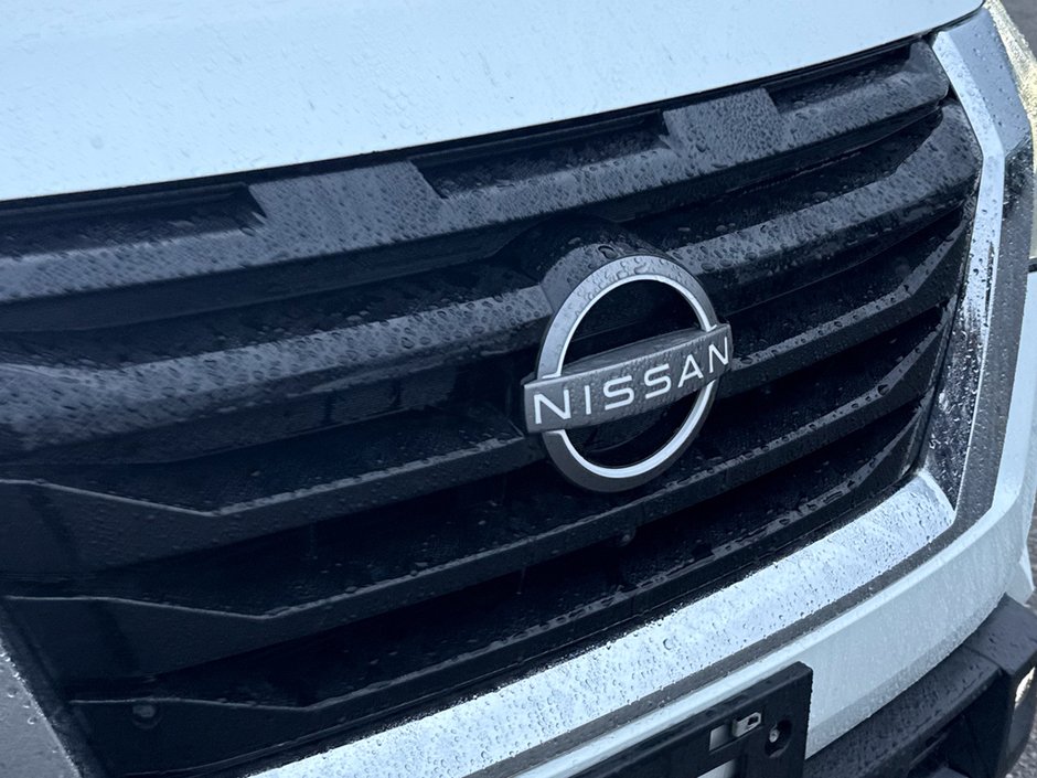 2025 Nissan Pathfinder Platinum-9