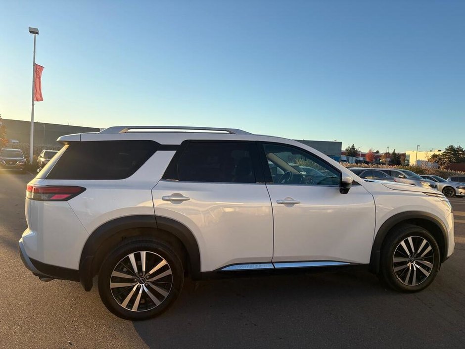 2025 Nissan Pathfinder Platinum-4