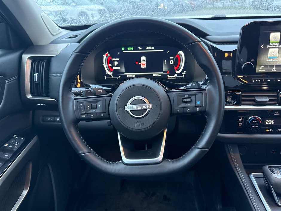 2025 Nissan Pathfinder Platinum-20