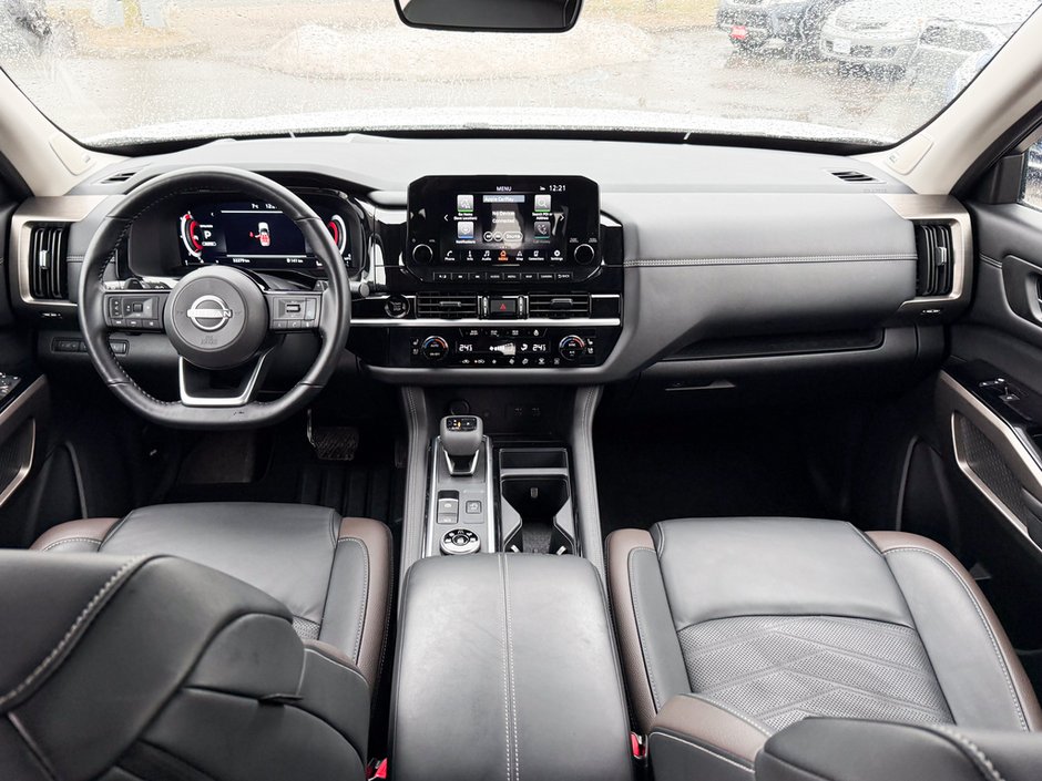 2025 Nissan Pathfinder Platinum-18