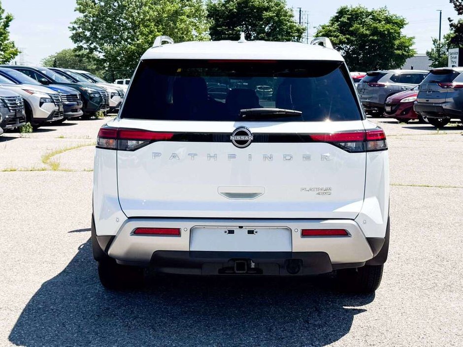 2025 Nissan Pathfinder Platinum-5