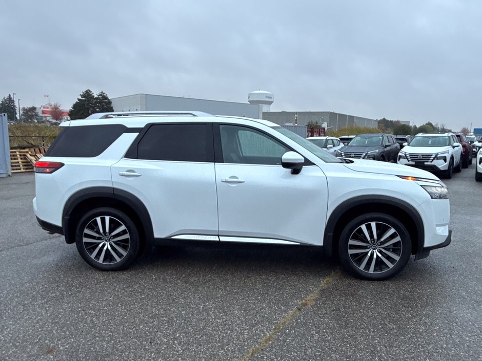 2025 Nissan Pathfinder Platinum-7