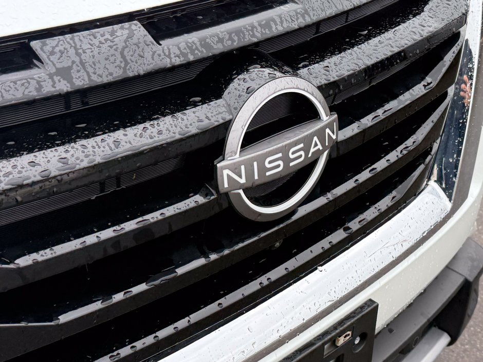 2025 Nissan Pathfinder Platinum-9