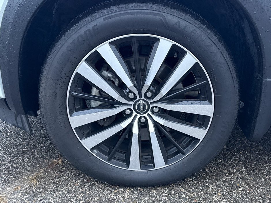 2025 Nissan Pathfinder Platinum-10