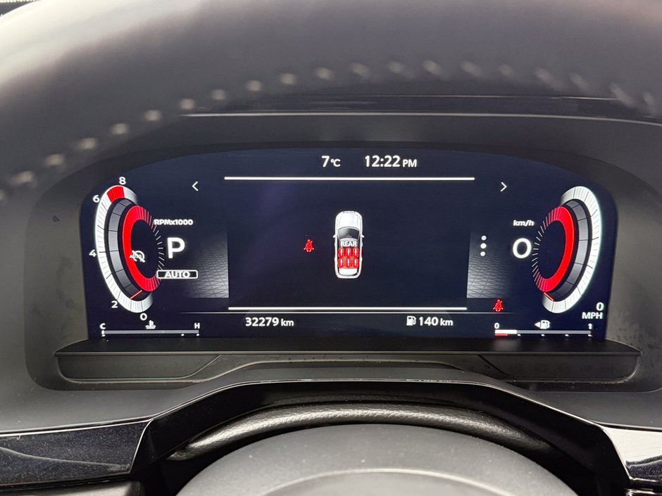 2025 Nissan Pathfinder Platinum-28