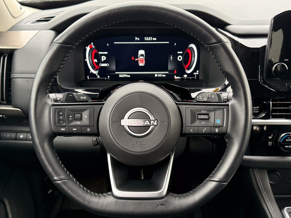 2025 Nissan Pathfinder Platinum-19