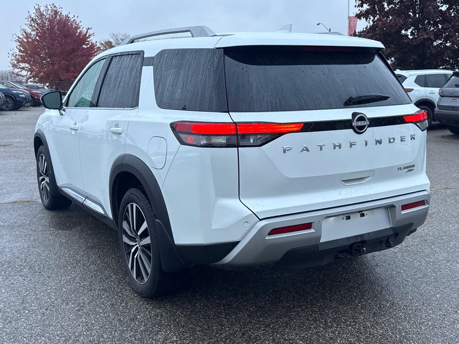 2025 Nissan Pathfinder Platinum-4