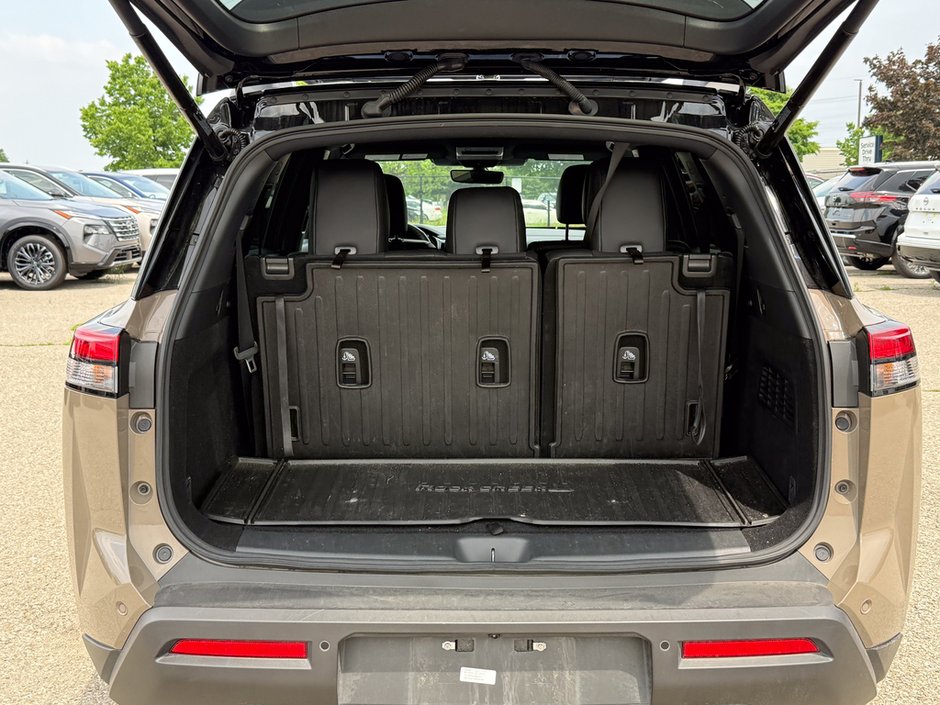 2025 Nissan Pathfinder-13