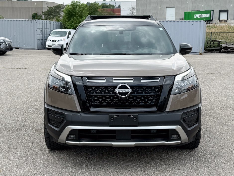 2025 Nissan Pathfinder-1