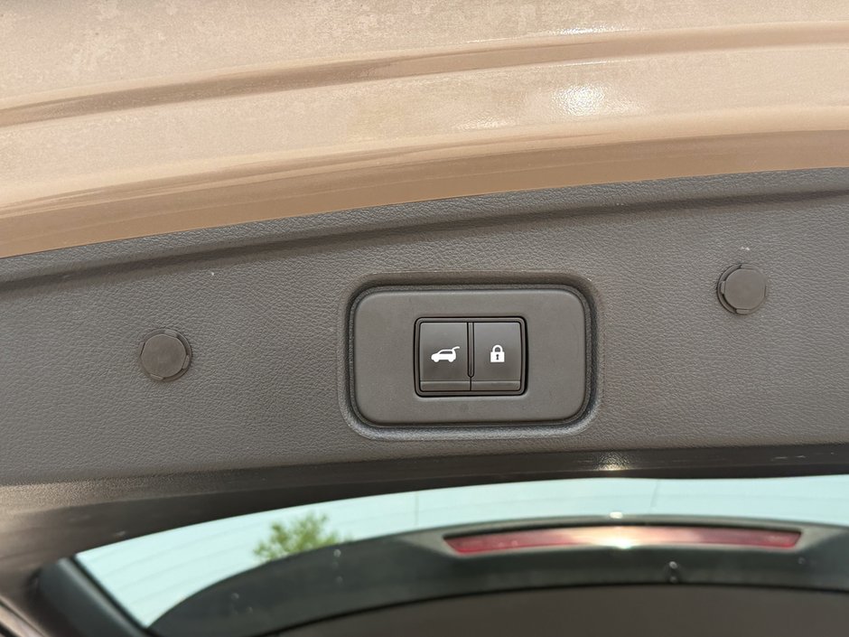 2025 Nissan Pathfinder-14