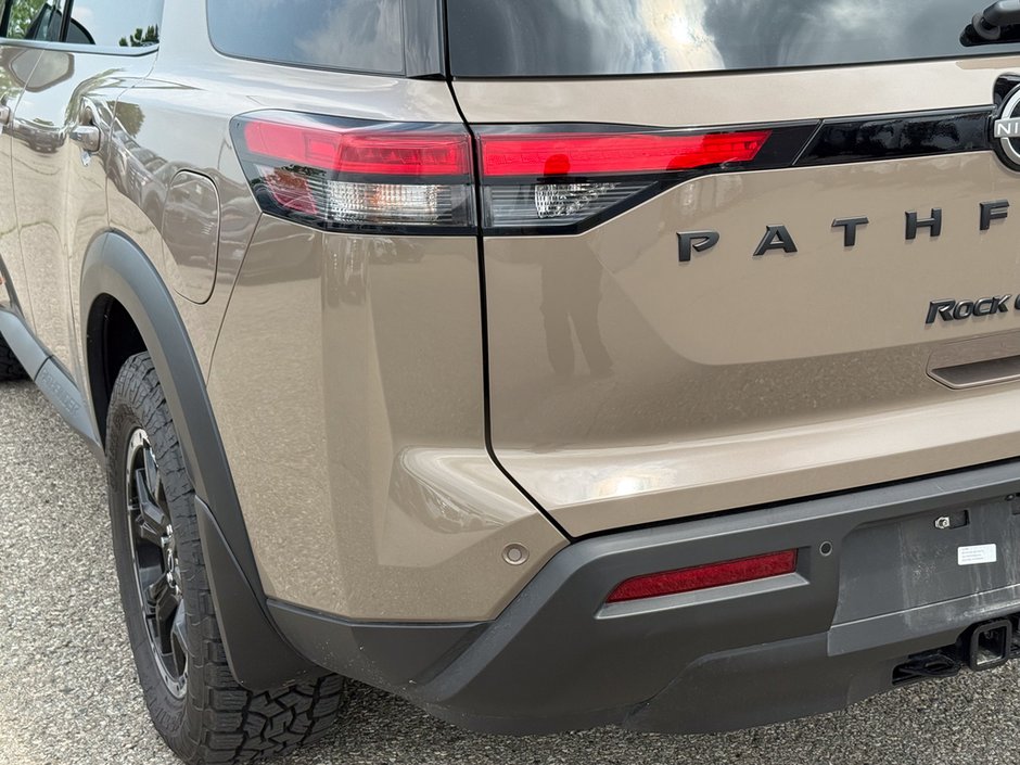 2025 Nissan Pathfinder-11