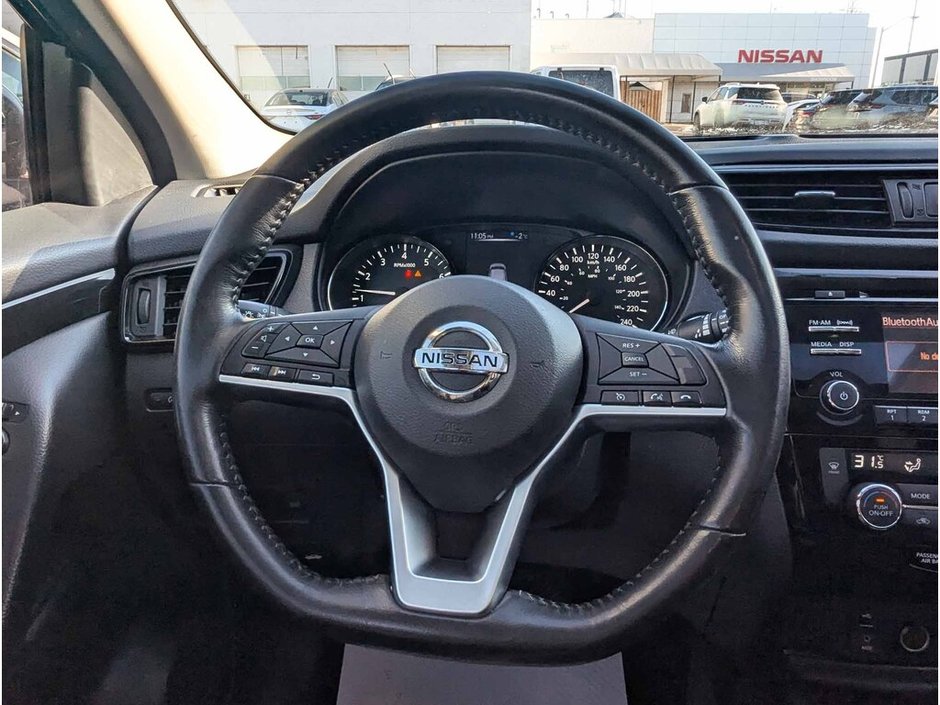 2017 Nissan Qashqai SV-23