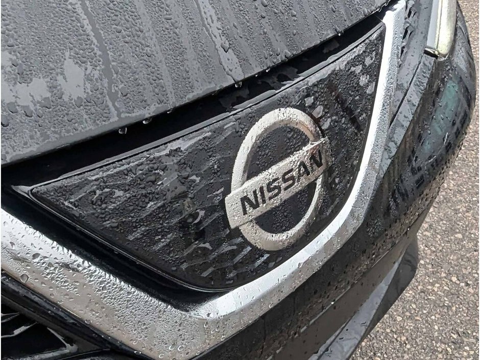 2018 Nissan Qashqai S-11