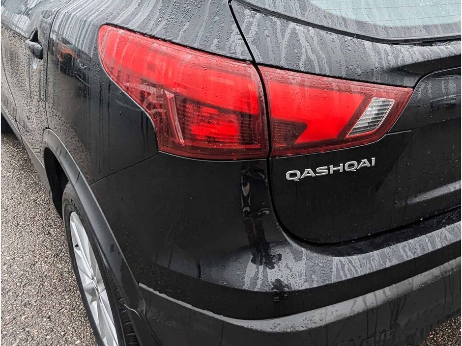 2018 Nissan Qashqai S-12