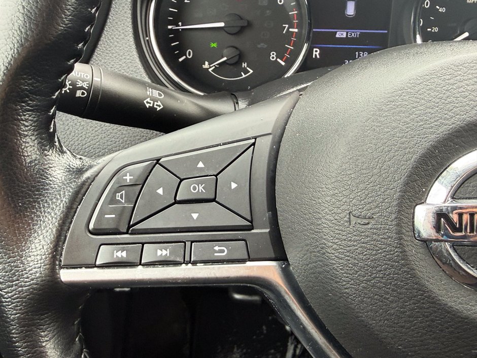 2021 Nissan Qashqai SV-26