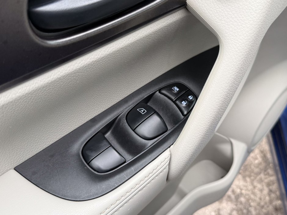 2023 Nissan Qashqai S-18