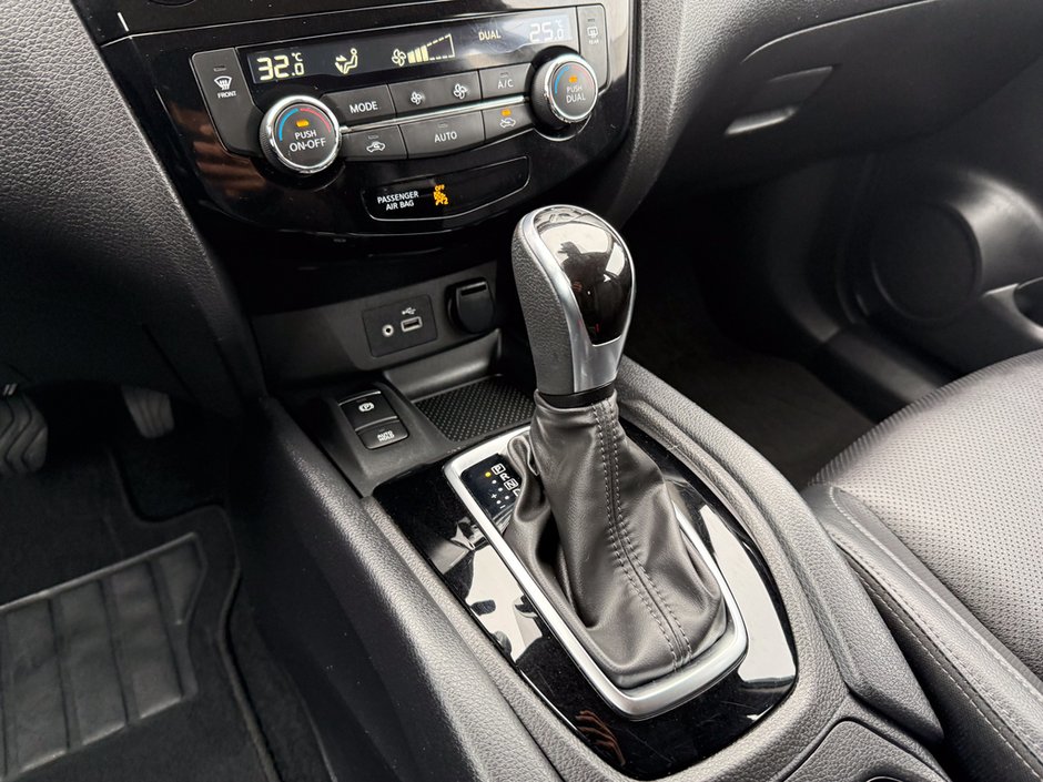 2023 Nissan Qashqai SL-19