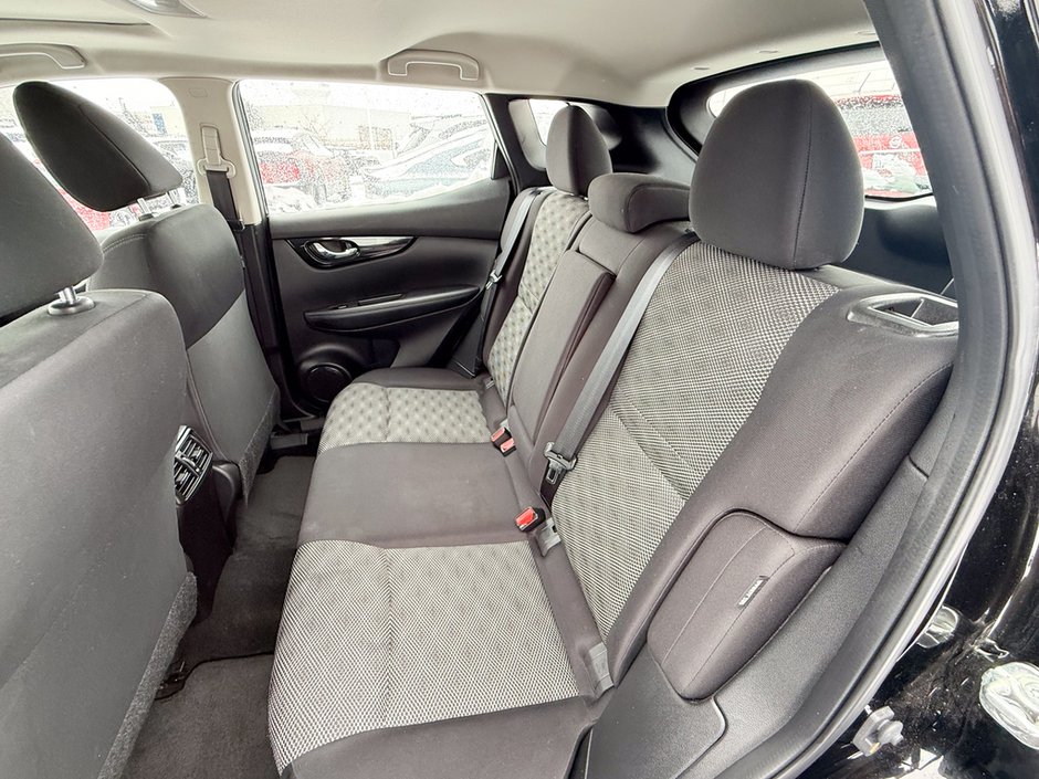 2023 Nissan Qashqai SV-13