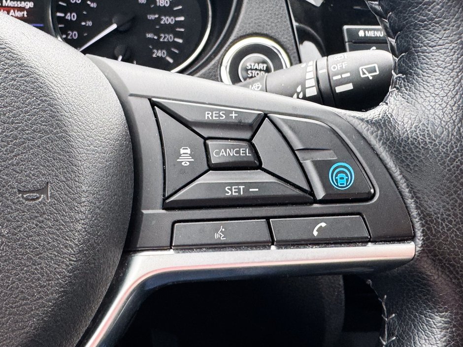 2023 Nissan Qashqai SV-28