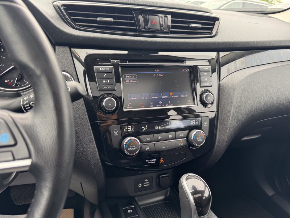 2023 Nissan Qashqai SV-18
