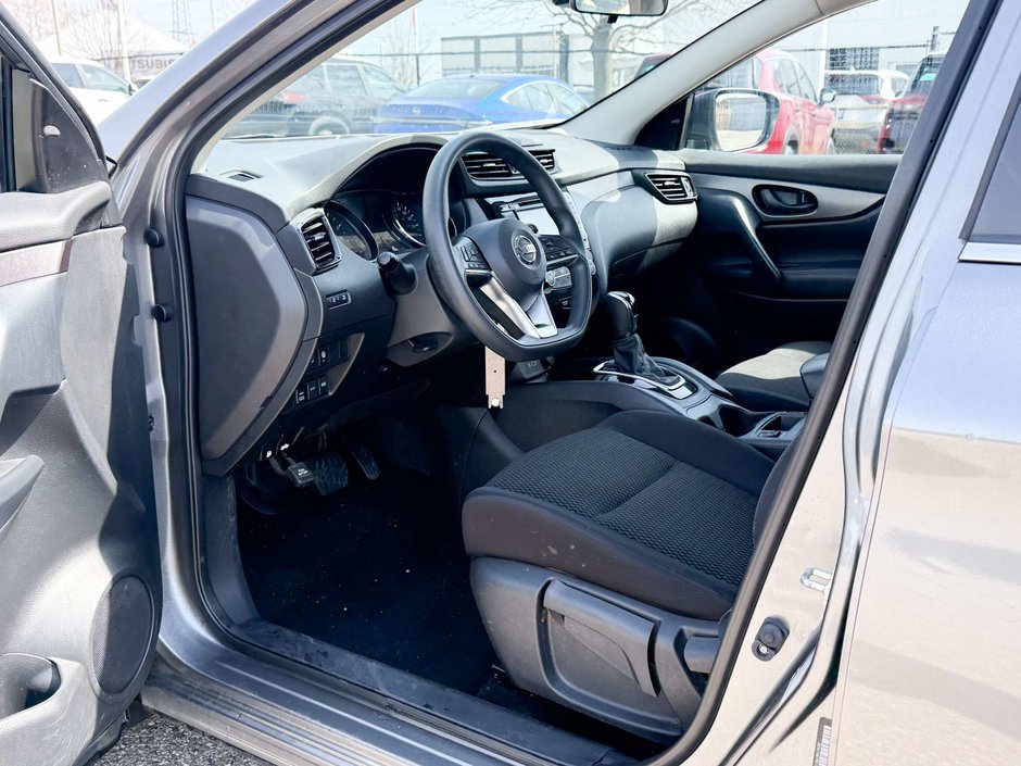 2023 Nissan Qashqai S-16