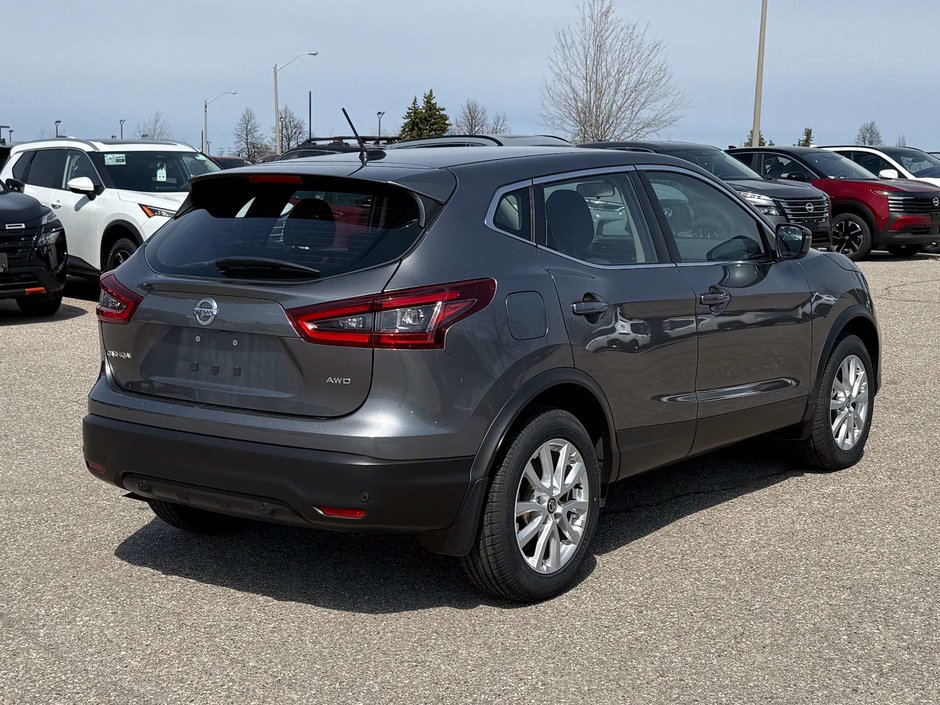 2023 Nissan Qashqai S-6