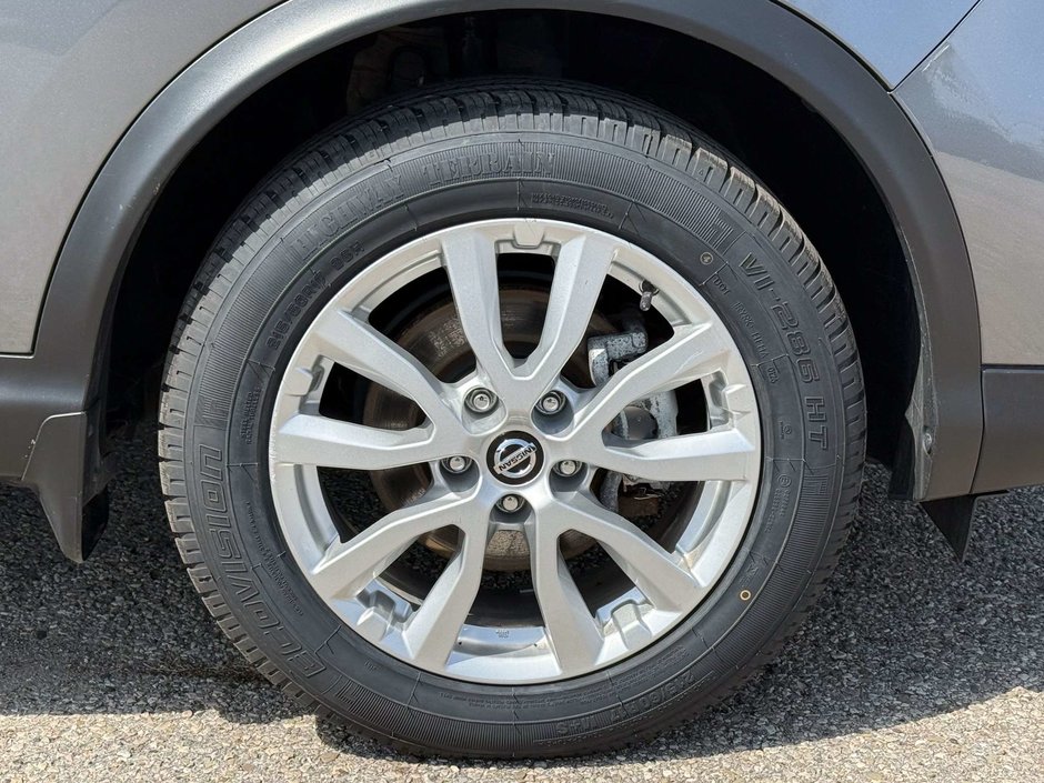 2023 Nissan Qashqai S-9