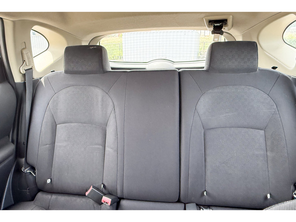 2009 Nissan Rogue S-12