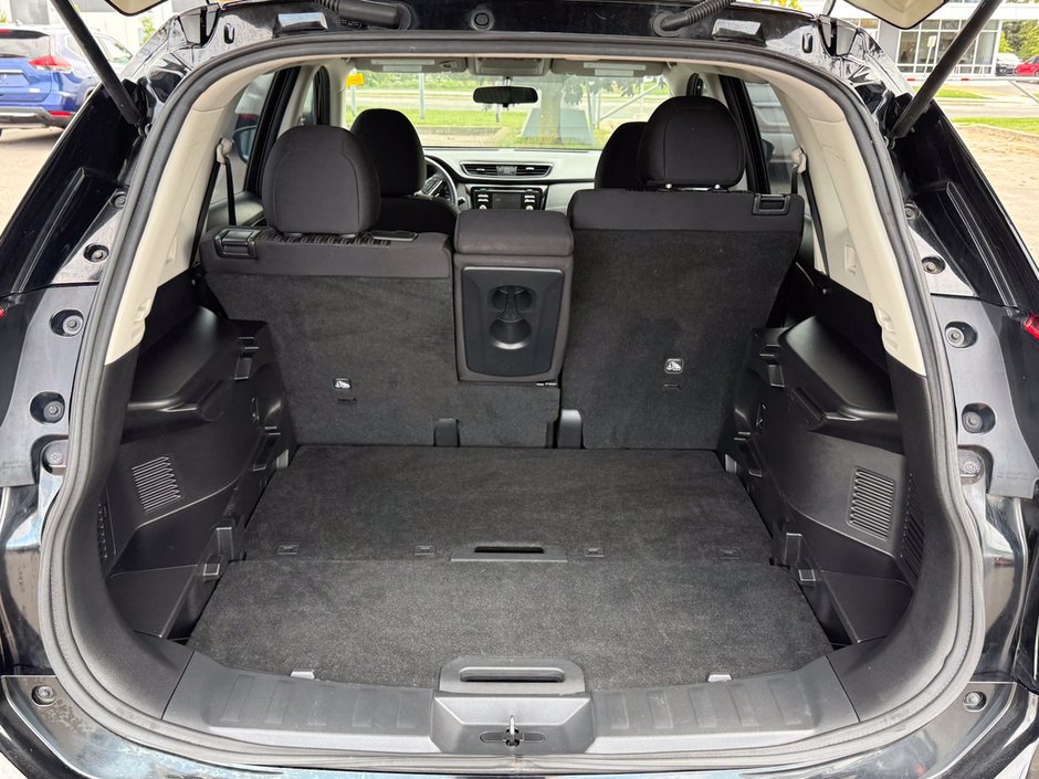 2017 Nissan Rogue S-12