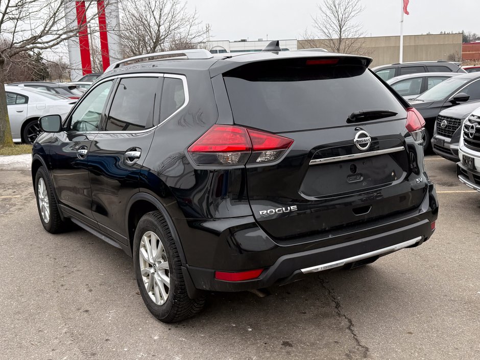 2017 Nissan Rogue SV-4