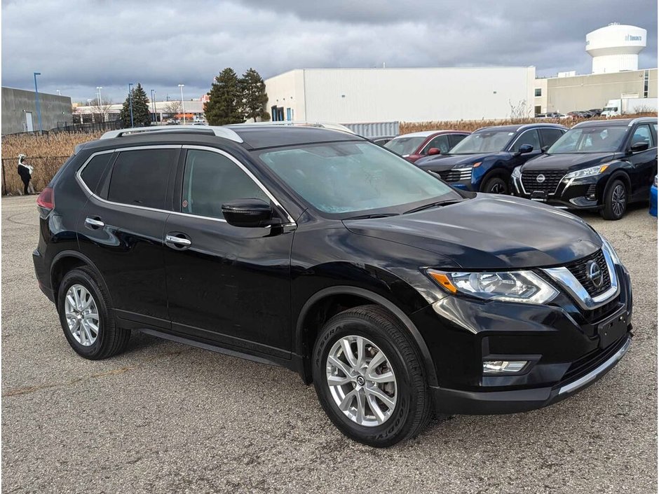 2018 Nissan Rogue SV-11