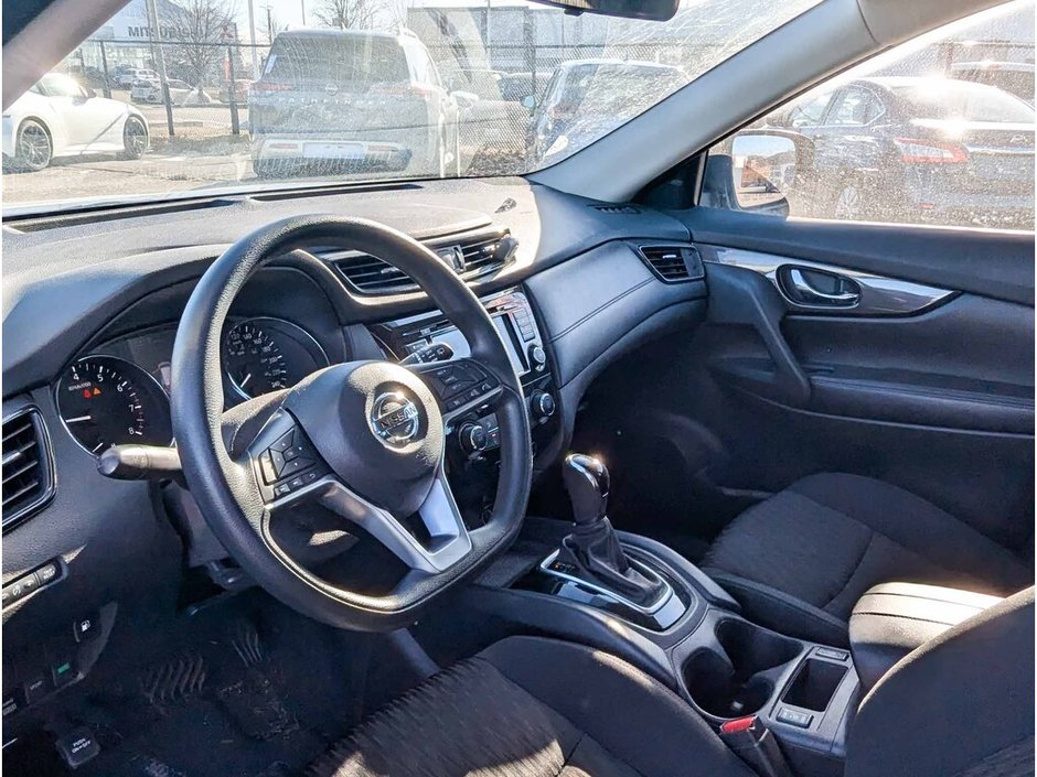 2018 Nissan Rogue S-10