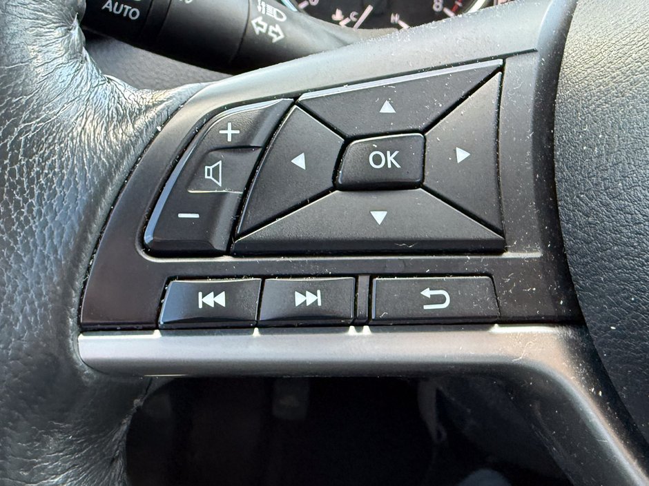 2018 Nissan Rogue SL-23