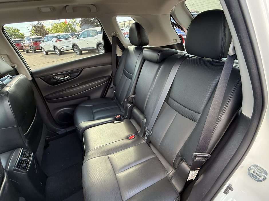 2018 Nissan Rogue SL-16