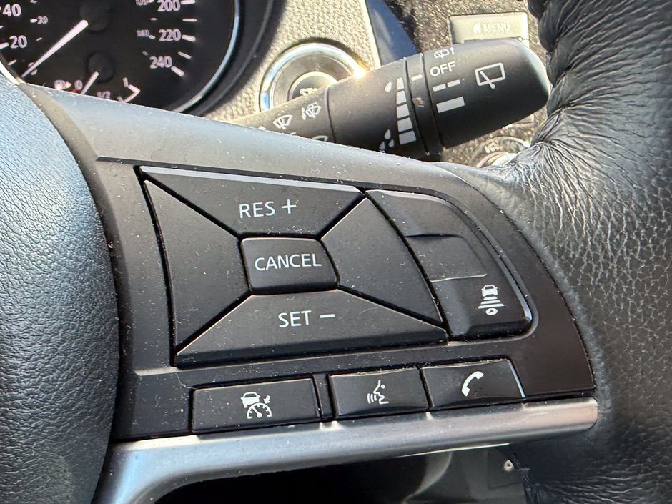 2018 Nissan Rogue SL-24