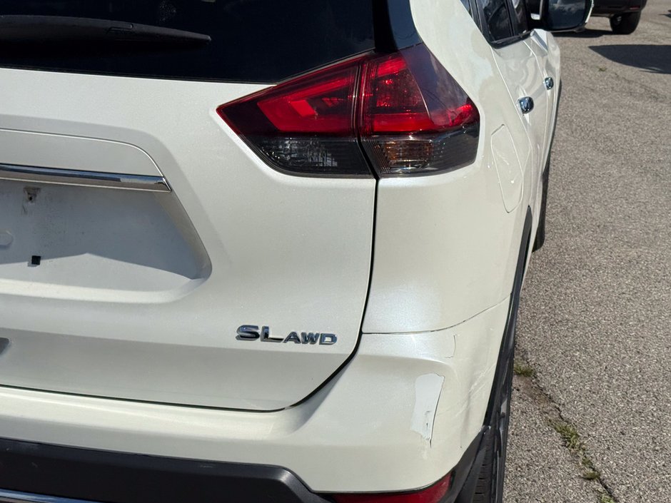 2018 Nissan Rogue SL-13