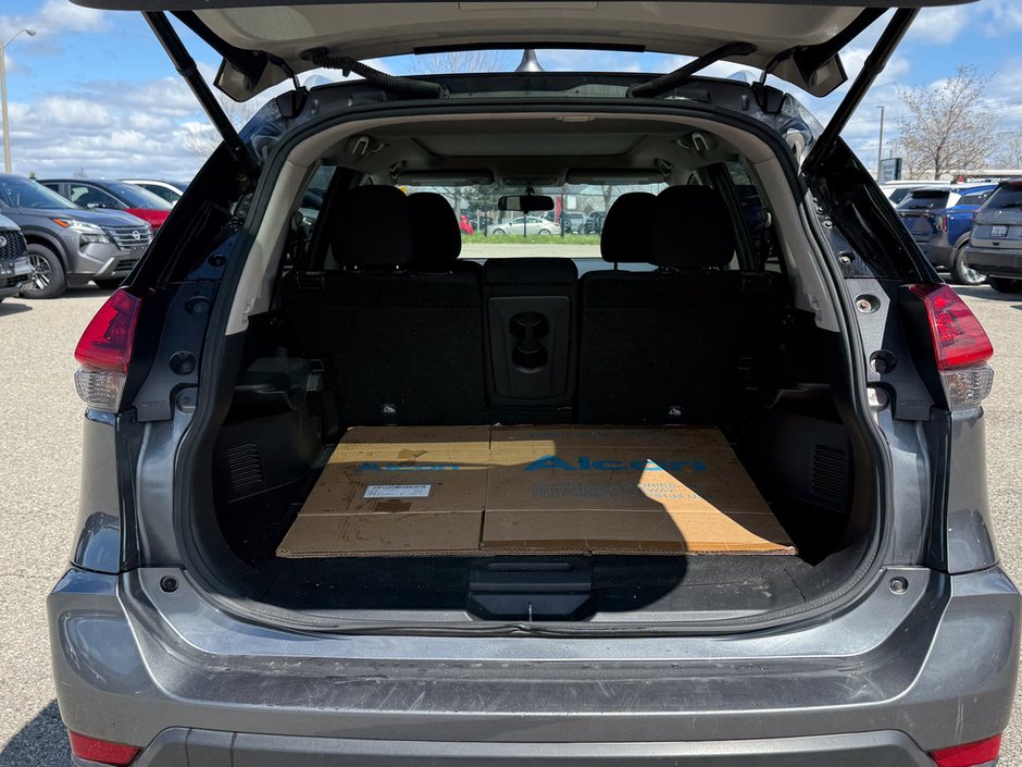 2018 Nissan Rogue SV-11