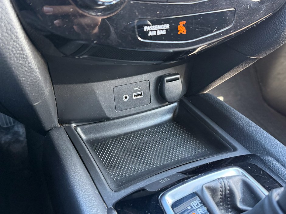 2018 Nissan Rogue SV-15