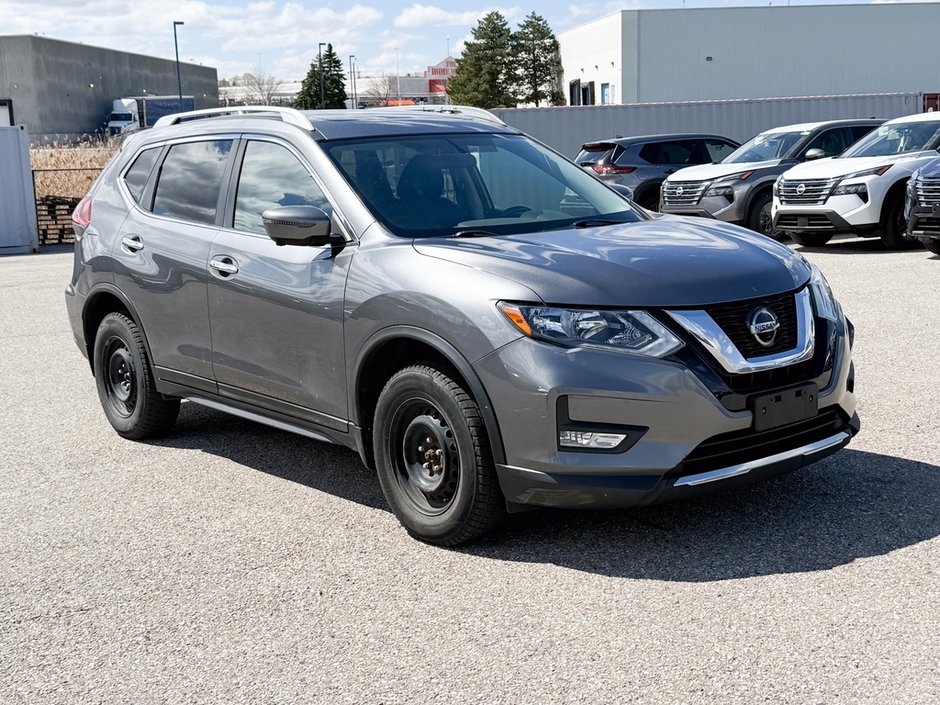 2018 Nissan Rogue SV-8
