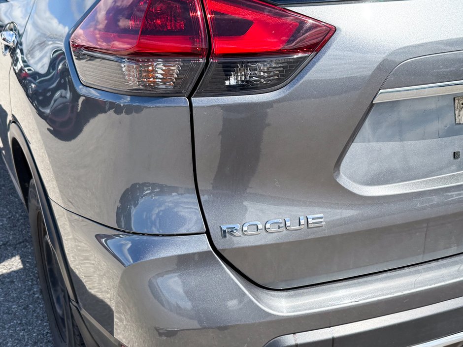 2018 Nissan Rogue SV-9