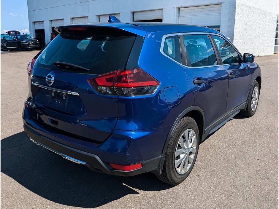 2020 Nissan Rogue S-7