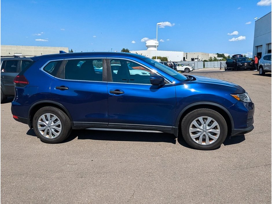 2020 Nissan Rogue S-8