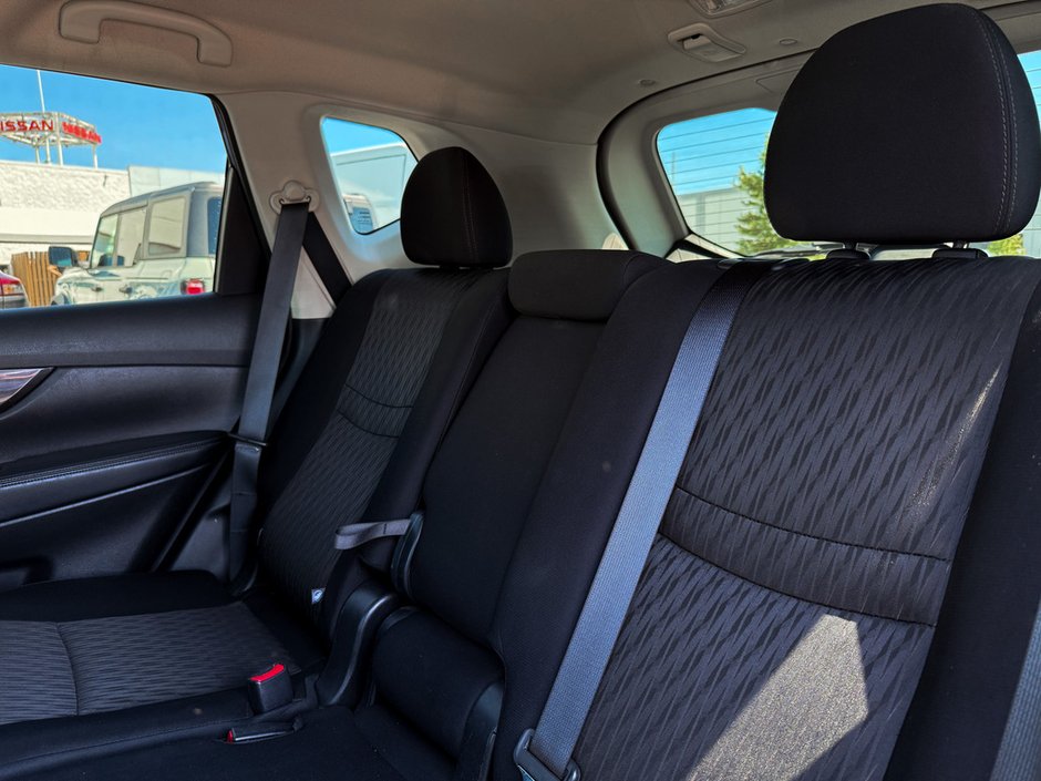 2020 Nissan Rogue S-15