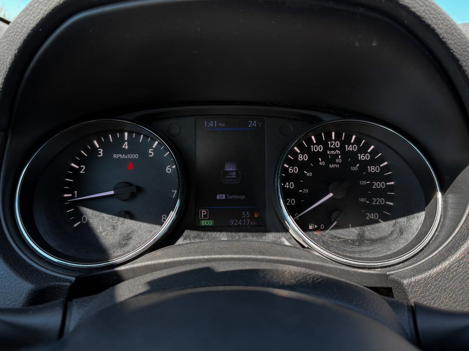 2020 Nissan Rogue S-19