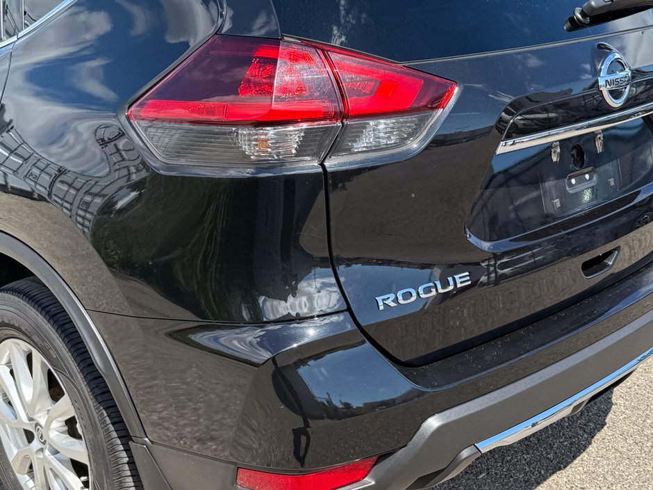 2020 Nissan Rogue SV-12