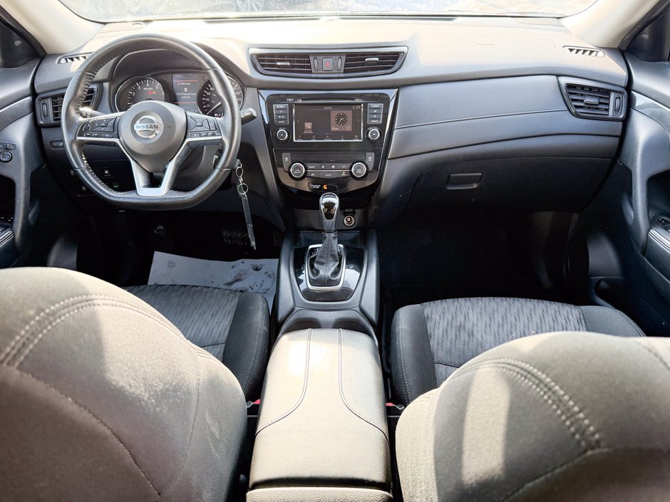 2020 Nissan Rogue S-14