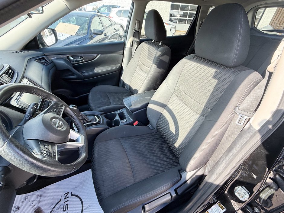 2020 Nissan Rogue S-21