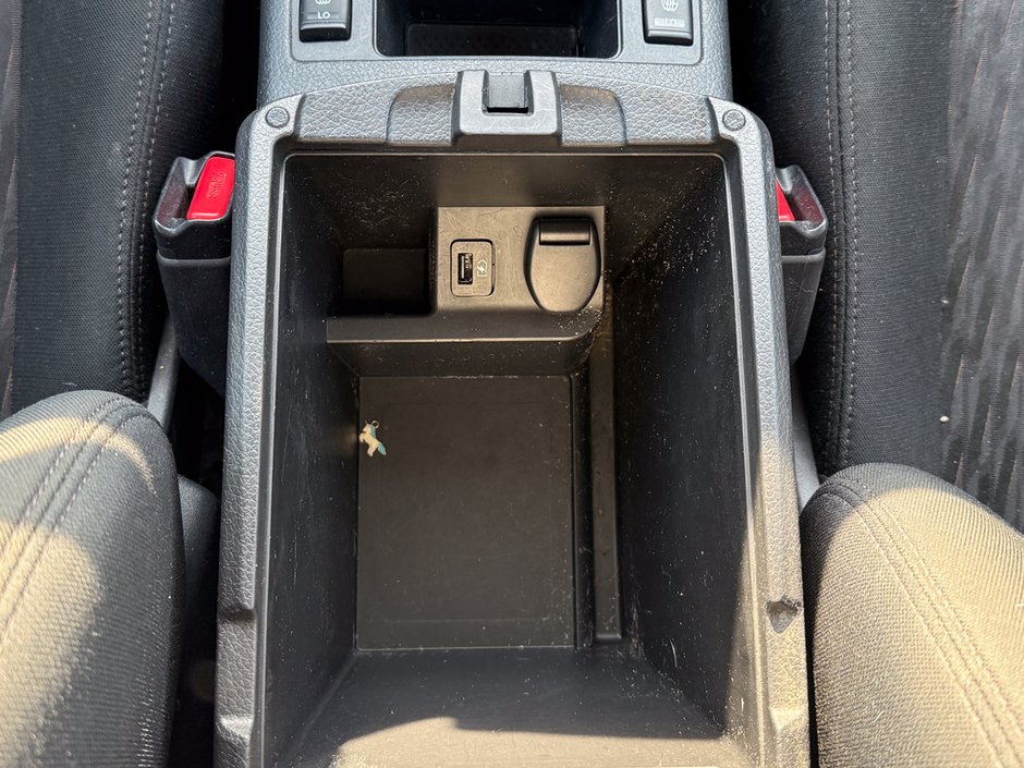 2020 Nissan Rogue S-18