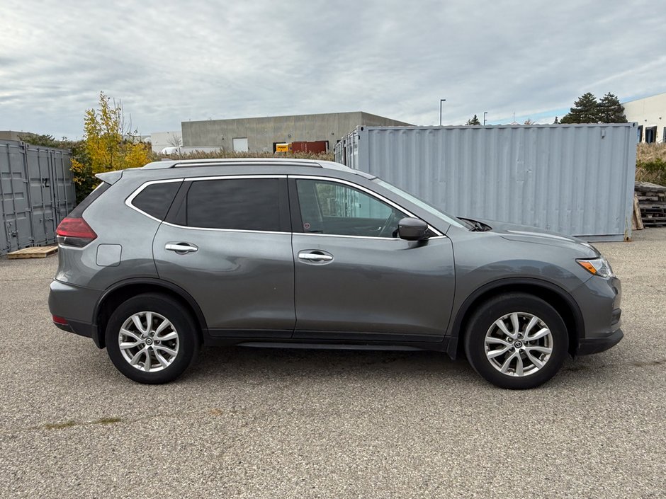 2020 Nissan Rogue S-7