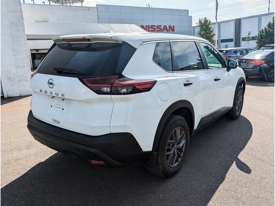 2021 Nissan Rogue S-9